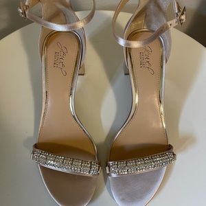 NEW Badgley Mischka jewel ankle block heel - champagne satin 8 1/2